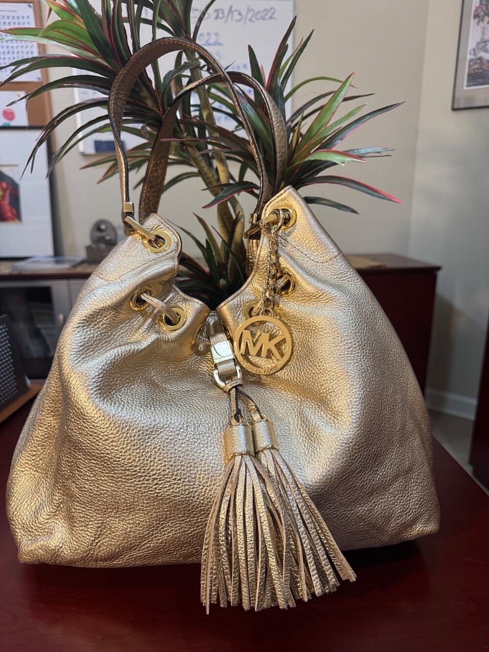 Michael Kors Camden Tassel Pebbled Leather Shoulder Bag Gold Large (220